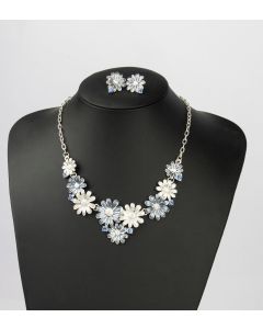 Daisy Necklace & Earring Set